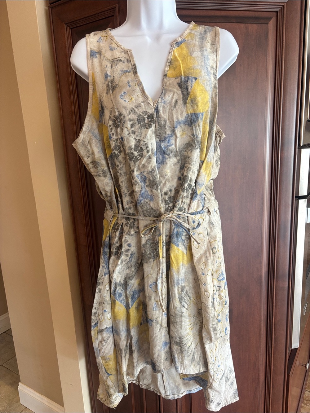 Sleeveless High-Low V-Neck Dress with Tie Waist in Yellow and Blue